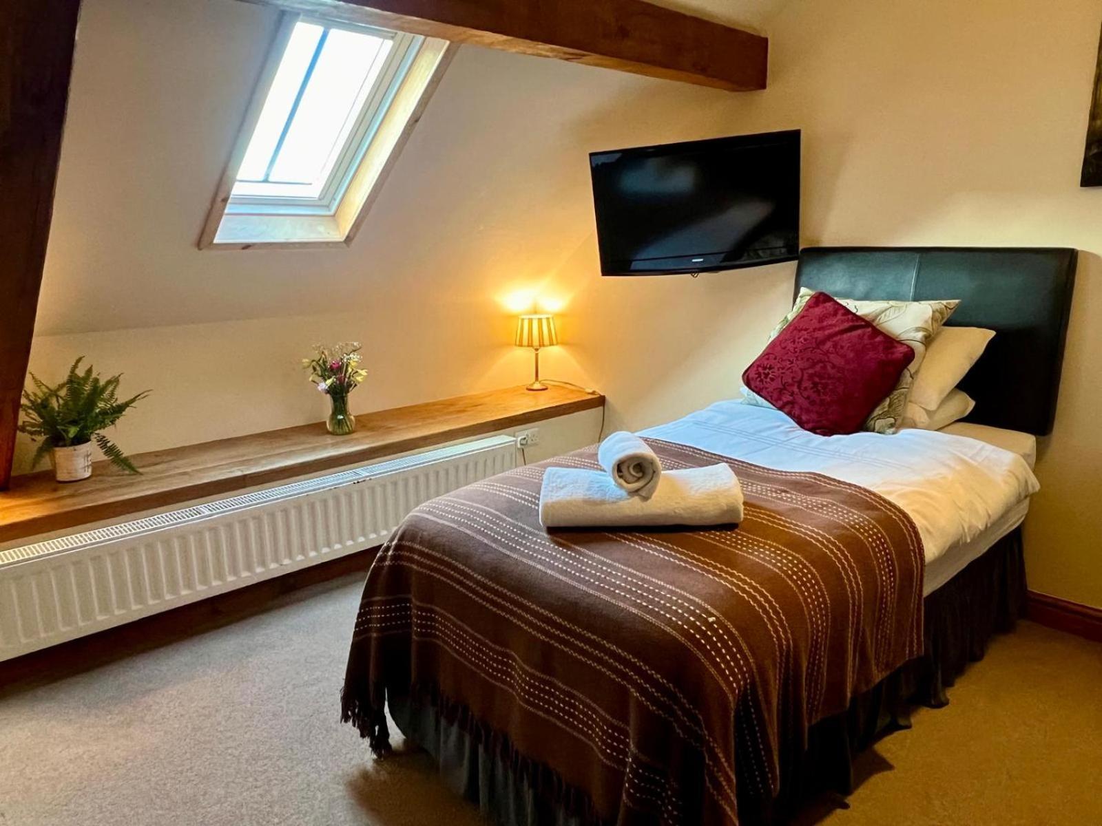 Dolgun Uchaf Historic B&B And Cottages In Snowdonia Dolgellau Kültér fotó