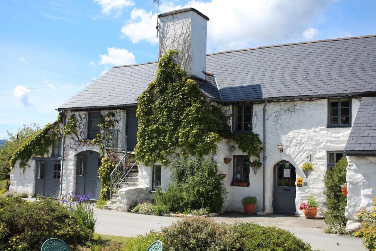 Dolgun Uchaf Historic B&B And Cottages In Snowdonia Dolgellau Kültér fotó